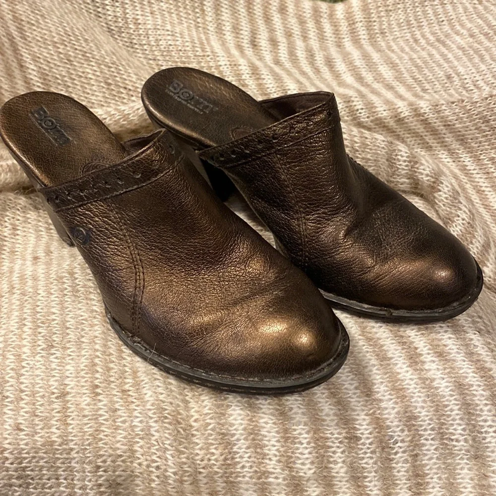 Born Metallic Brown Clogs - Picture 1 of 10
